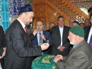 Akçakoca’da Kutlu Doğum Haftasında Sakal-ı Şerif Halka Açıldı