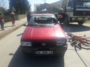 Otomobil Bisikletle Çarpıştı: 1 Yaralı