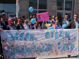 Bolu’da Otizm Farkındalık Ayı Yürüyüşü Yapıldı