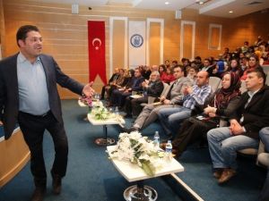 Demirbüken, Bayburt Üniversitesinde Liderlik Eğitimi Konferansı Verdi