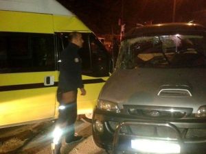 Van’da Trafik Kazası; 3 Yaralı