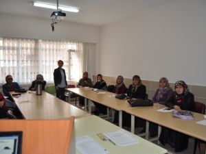 Korkuteli’de 12-18 Yaş Aile Eğitimi Başladı