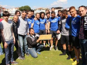 Taraftardan Nazillili Futbolculara Baklava Dopingi