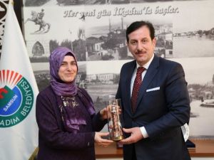 Başkan Tok, AK Parti’li Kadınları Ağırladı