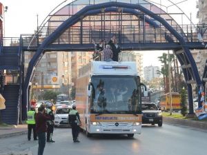 Ak Parti Mersin Adayları, Seçim Çalışmalarına Başladı