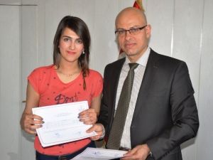 Ödemiş’te Tiyatrocu Gençler Belgelerine Kavuştu