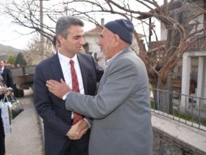 Bolu Valisi Aydın Baruş Şehit Ailesini Ziyaret Etti