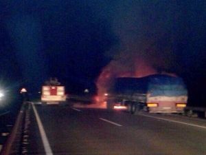 Bilecik’te Yanan Tır Korku Dolu Anlar Yaşattı