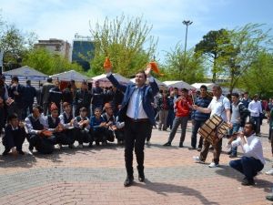 Parklarda Konserler Düzenlendi