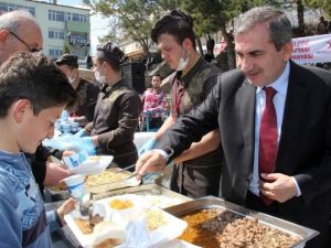 Yozgat’ta Kutlu Doğum Aşı’na Vatandaşların Yoğun İlgi Gösterdi