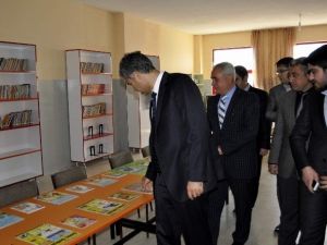 İsveçten Gelip Siverek’te Kütüphane Kurdular