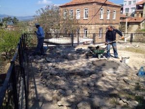 Kırsal Mahallelerde Yol Çalışmaları Başladı