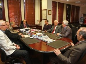 Eskişehirli Profesyonel Futbolcular Derneği’nden Büyükerşen’e Ziyaret