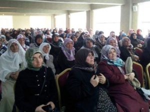 Kadışehri İlçesinde Bayanlara Yönelik Konferans