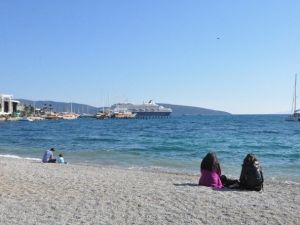 Bodrum’a Sezonun İlk Yolcu Gemisi Geldi