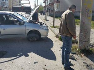 Kaldırımda Yürürken Otomobil Çarptı