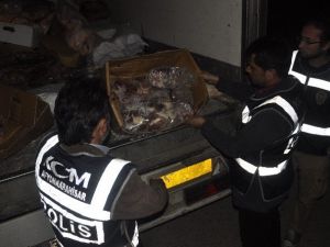 Afyonkarahisar’da Bir Tır Dolusu Kaçak ET Ele Geçirildi