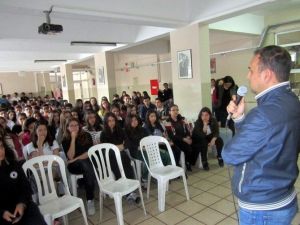 Mezun Oldukları Okul Öğrencilerine Mesleklerini Tanıttılar