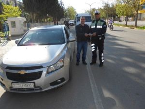 Polis, Suriyeli Araç Sürücülerine Broşür Dağıttı