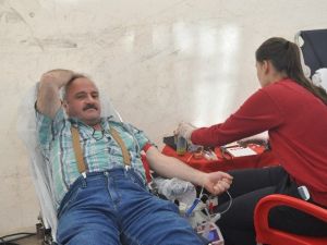 Cami Cemaatinden Kan Bağışına Tam Destek