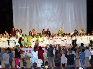 Gül Anaokulu’nun Kutlu Doğum Etkinliği Büyüledi