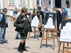 Tekirdağ’da 40 Hadis, 40 Çizgi Karikatür Sergisi Açıldı