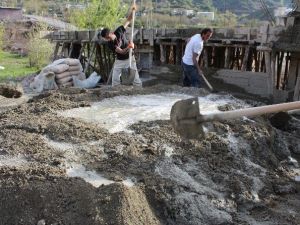 Mescit Ve Cenaze Yıkama Yeri İçin Yardım Talebi