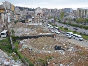 Çömlekçi’de Yıkımlar Hız Kazandı