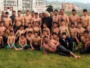 Kumluca Güreşlere Hazırlanıyor