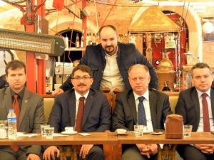 Şehzadeler Belediyesi 1’inci Yılını Kutladı