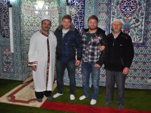 Korkutelili Gençler, Sabah Namazında Buluştu