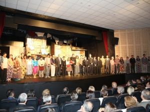 Büyükşehir Personeli Tiyatroda Buluştu