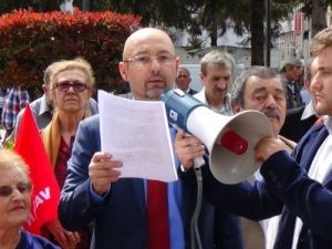 Vatan Partisi Üyeleri Avrupa Parlamentosu Kararını Protesto Etti