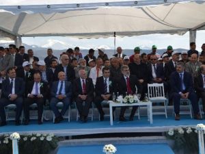 Türkiye Dev’i Güneş Enerjisi Santralinin Açılışı Yapıldı