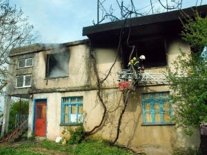 Yaşlı Adam Yanarak Öldü