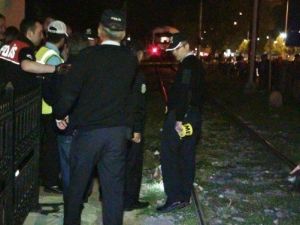 Tren Altında Kalan Kadının Bacağı Koptu