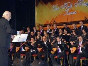 Büyükşehir Belediyesi’nin Türk Halk Müziği Konseri Beğeniyle İzlendi