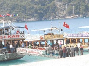 Ölüdeniz Turizm Kooperatifi Sezon Öncesi Lokma Dağıttı