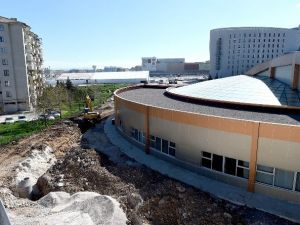 Sanat Sokağı Ve Sanat Galerisi’nde Çevre Düzenleme Çalışmaları Devam Ediyor