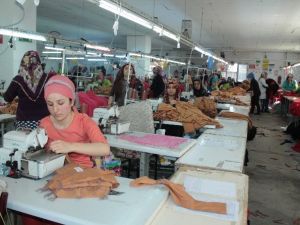 Köye Kurulan Tekstil Atölyesinde 87 Bayan İş Sahibi Oldu
