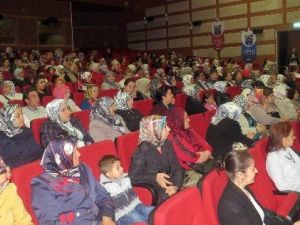 Açev’den Okuma Yazma Öğrenenlere Jest