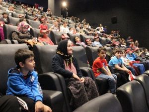 Ülker, Edirne’de 23 Nisan Çocuk Bayramı’nı Erken Kutladı