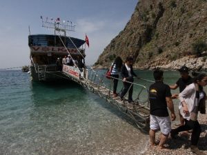 Doğa Severler “Kelebekler Vadisine” Koşuyor