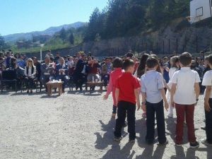 Şehit Madenciler Ortaokulunda Kutlu Doğum Haftası Programı