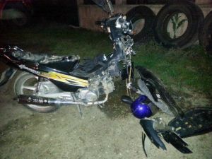 Motosiklet Önce Yaya Sonra Otomobile Çarptı