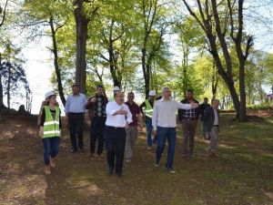 Başkan Gümrükçüoğlu, Botanik Park Çalışmalarını İnceledi
