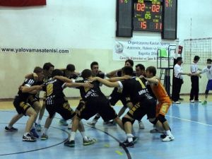 Yalova’dan Tekirdağ Armaspor Ve Kocaeli Yahya Kaptanspor Bir Üst Tura Yükseldi