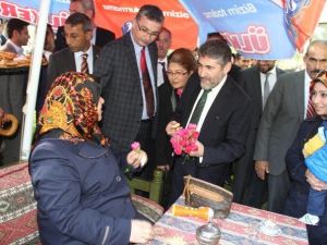 Güvenç Ve Nebati’den Kutlu Doğum Haftası’nda Vatandaşlara Karanfil