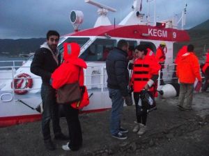 Gökçeada’da Feribottaki Yolcular Tahliye Edildi