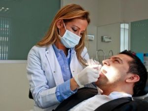 Dişlerin En Büyük Düşmanı Sigara